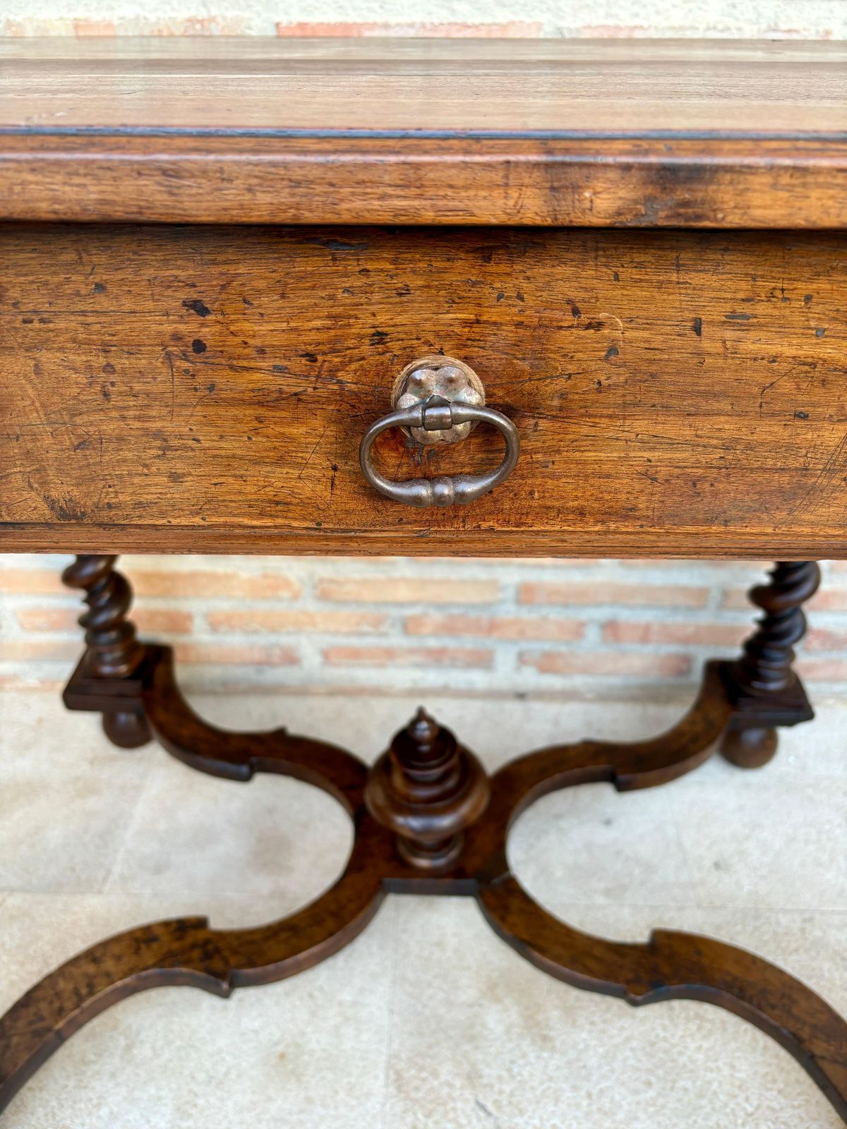 photo vintage Bureau d'époque en noyer français