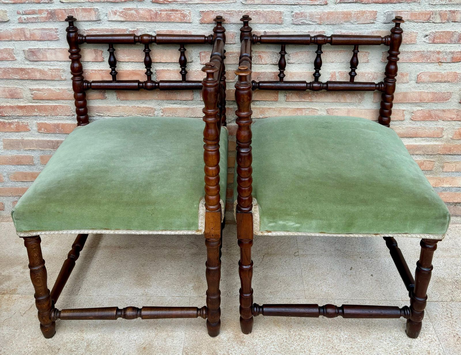 Fauteuils d'angle français mid-century, années 1940, lot de 2 photo for sale