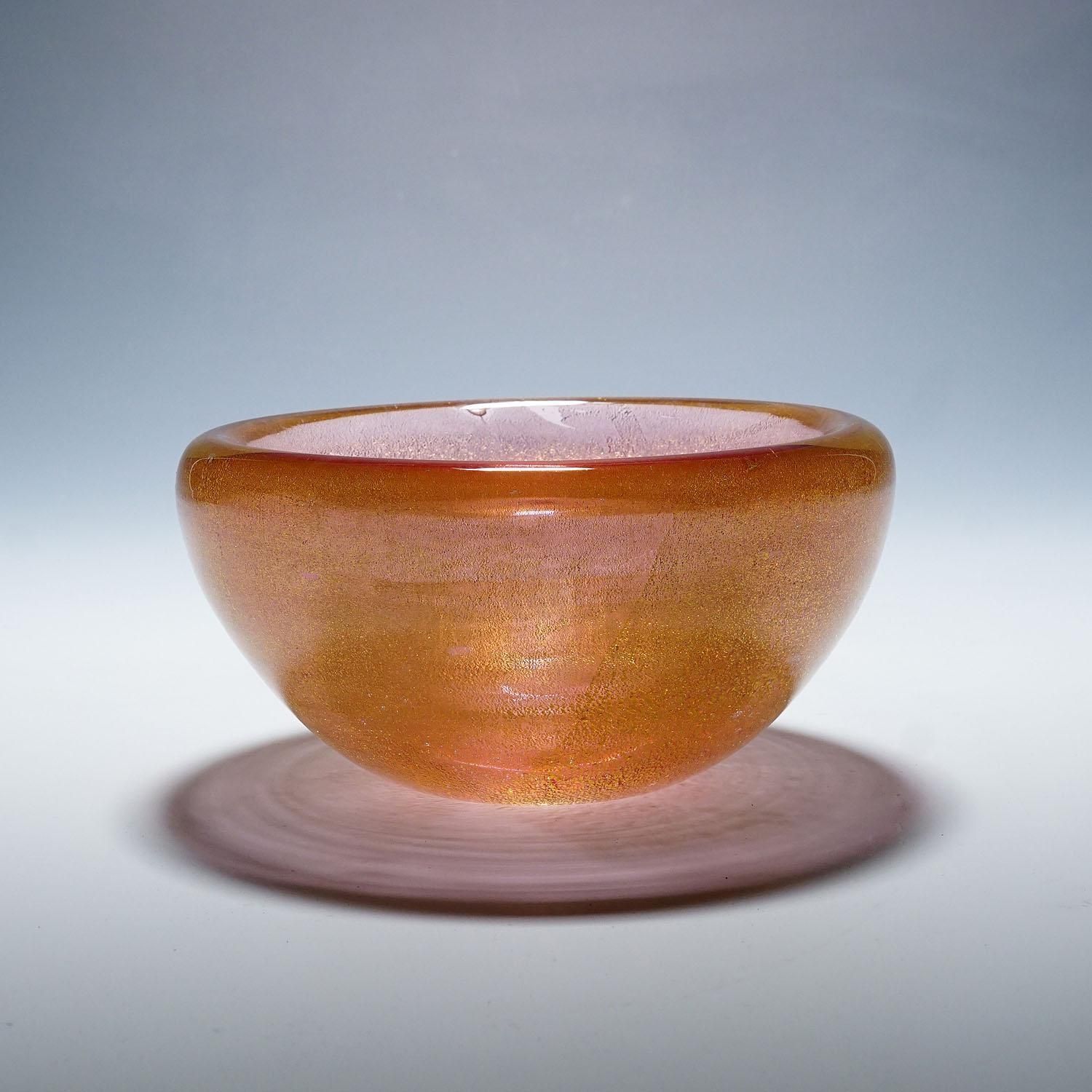Seguso Sommerso Bowl With Gold Powder Murano Ca. 1950s photo for sale