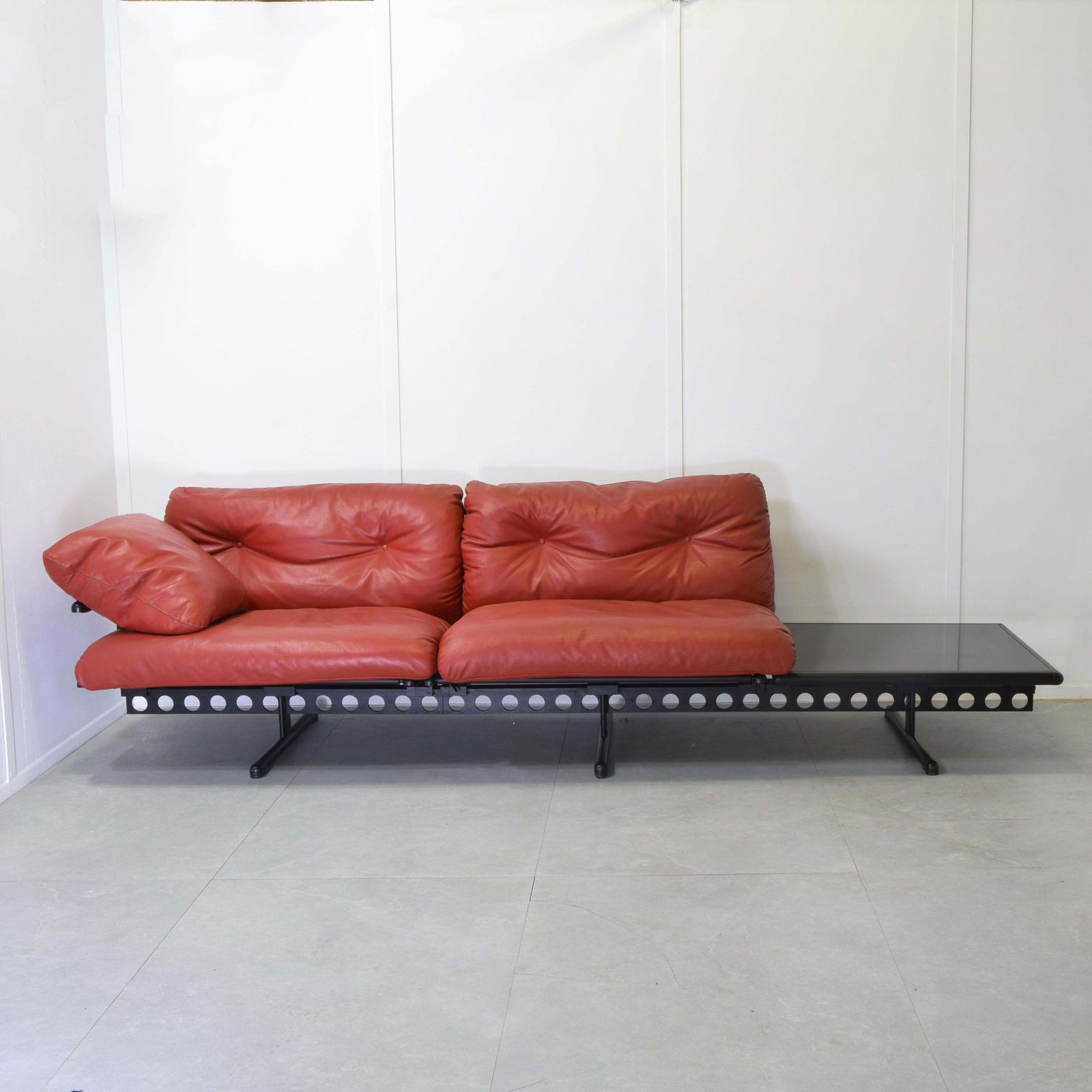 Poltrona Frau Mod.Ouverture Design Pierluigi Cerri 1980s photo vinterior