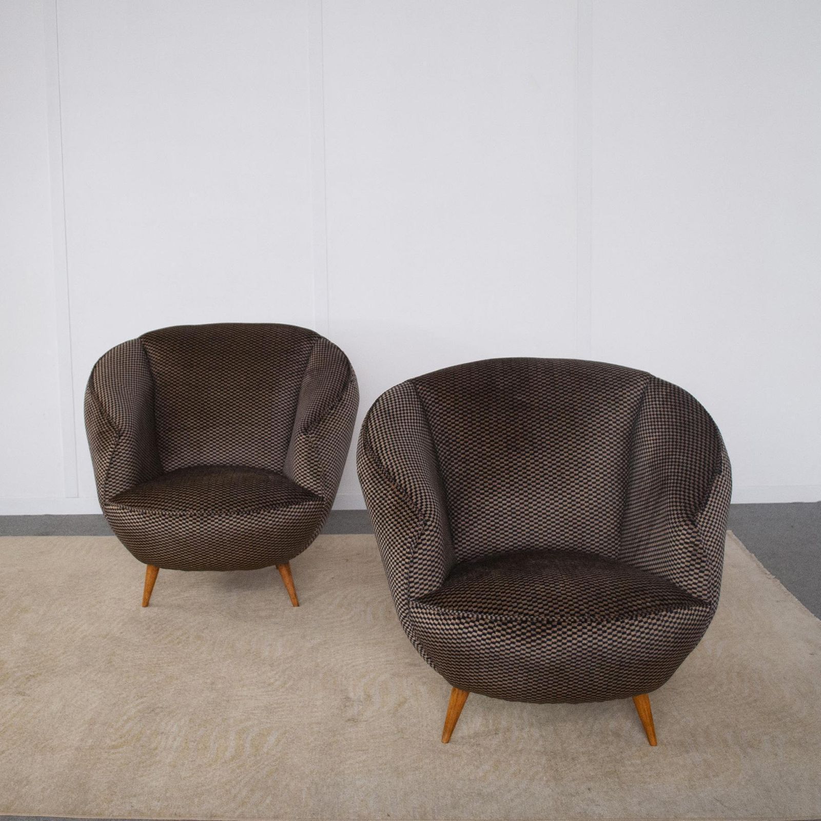 Gio Ponti In The Style Set Of Two Armchairs 1940s photo Furniture