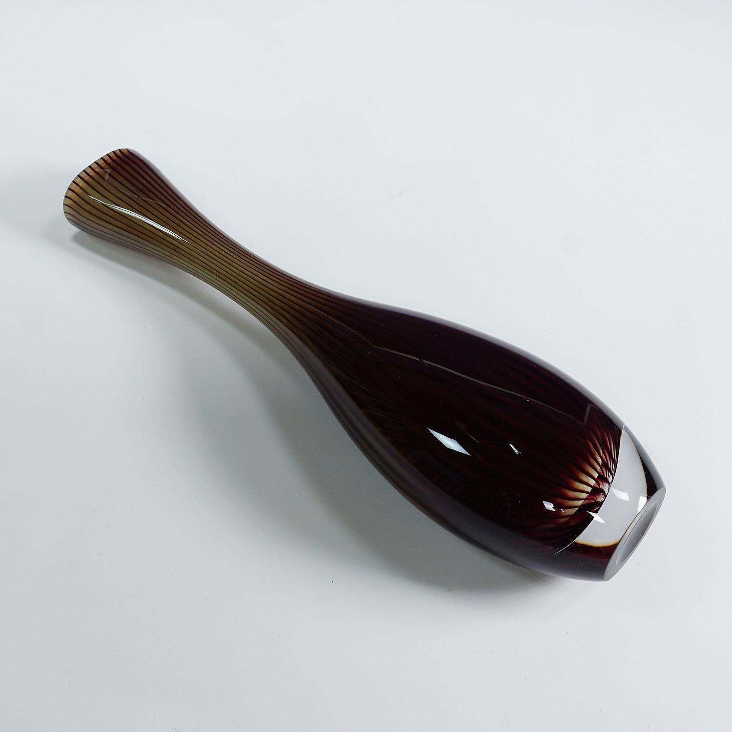 Large Colora Vase By Vicke Lindstrand For Kosta 1953 photo vinterior