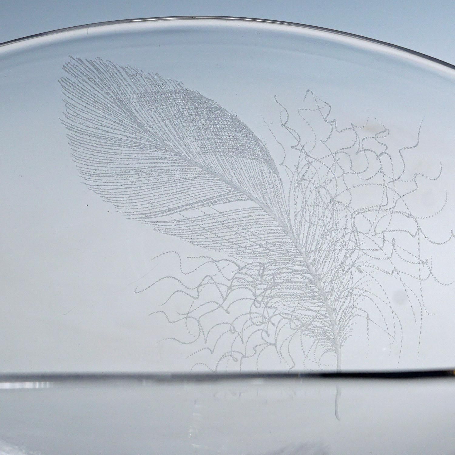 Footed Bowl With Feather Decoration By Vicke Lindstrand For Kosta 1950s photo vinterior