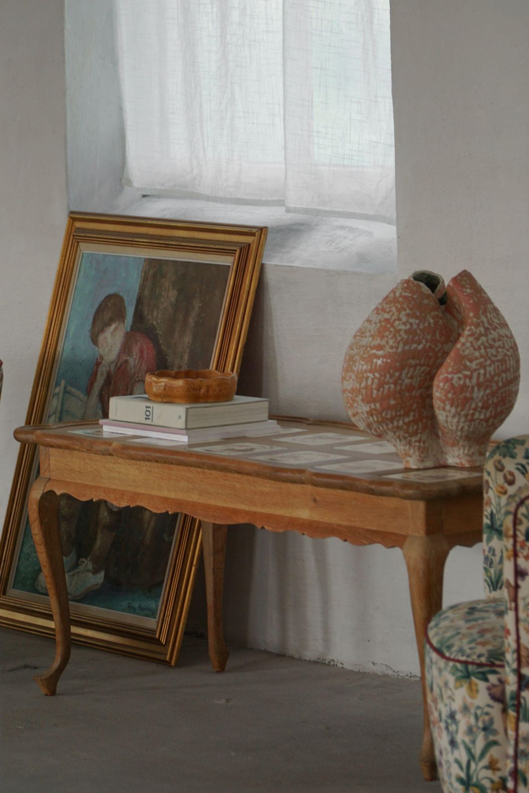 photo vintage Danish Modern Oak Coffee Table / Console With Tiled Top, Frits Henningsen, 1950s