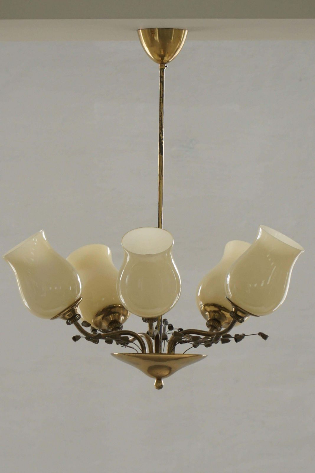 photo vintage Chandelier In Brass & Glass, Lisa Johansson Pape For Stockmann, Finland, 1940s