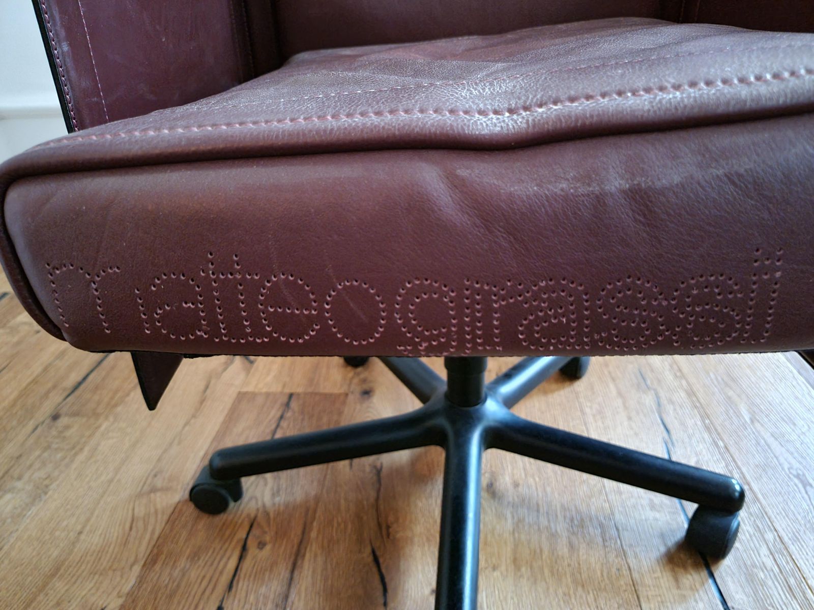 Tito Agnoli, Desk / Swivel Chair "Korium" For Matteo Grassi, Post Modern / Italy photo for sale