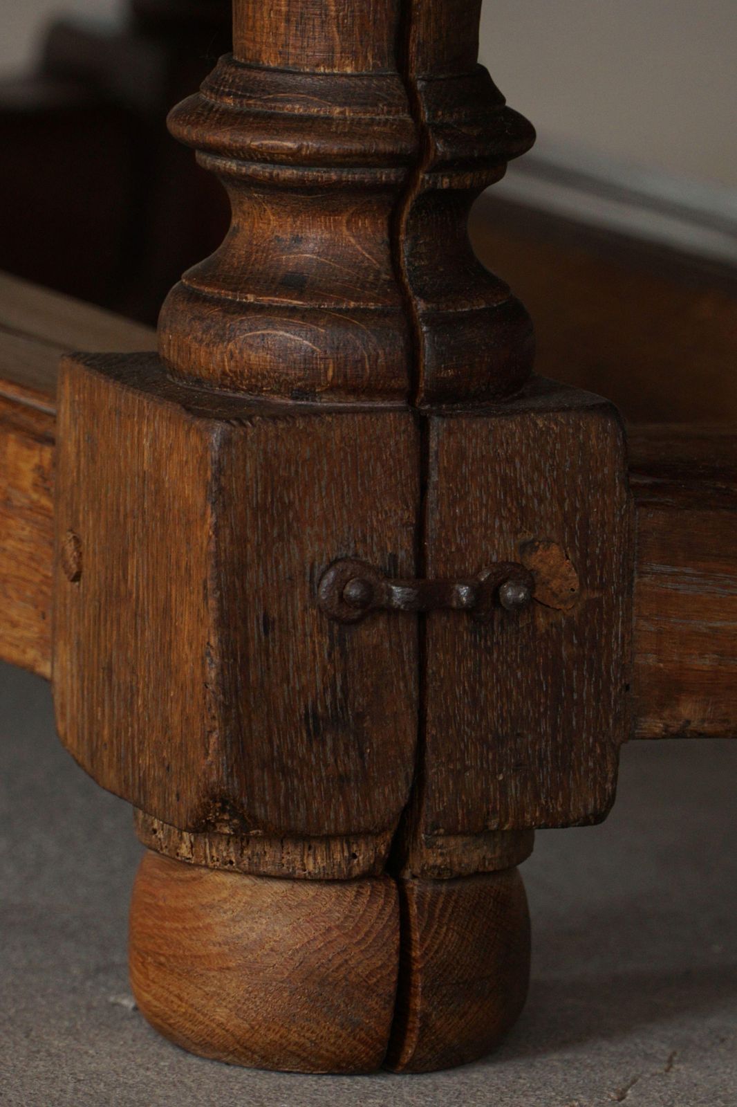 photo vinterior Antique Baroque Drop Leaf Table In Oak, Danish Cabinetmaker, 19th Century