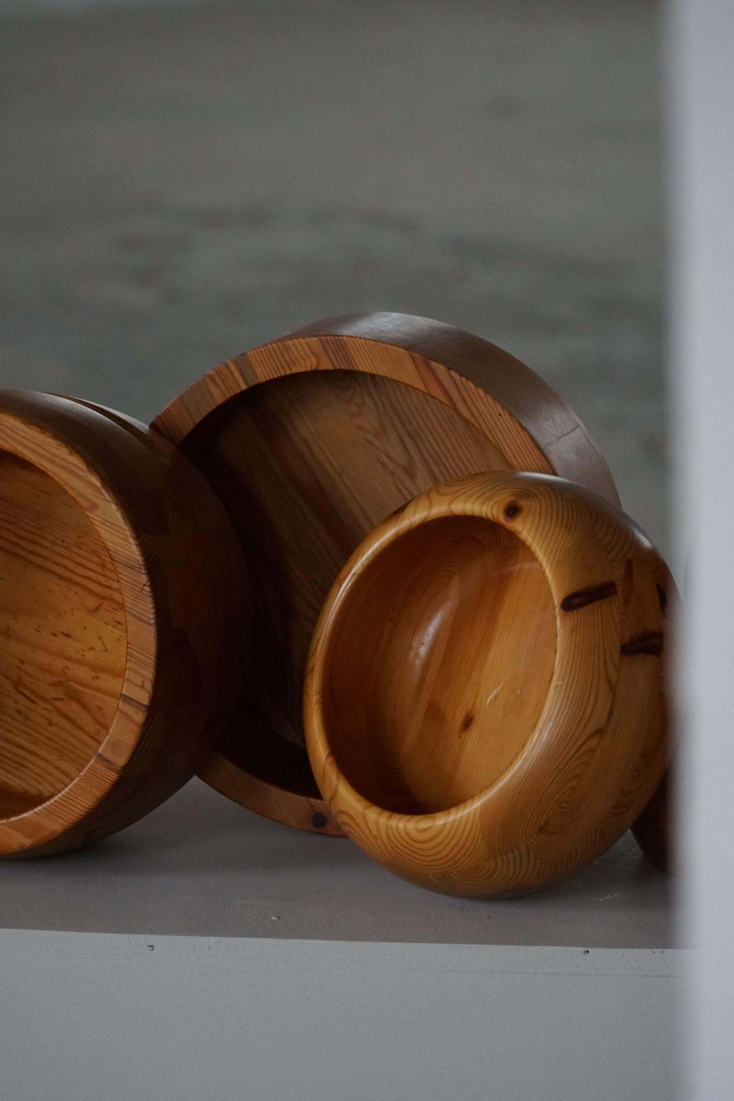 photo vintage Lot Of 10 Mid Century Swedish Pine Bowls, Crafted By Holmbergs & Varnamo, 1970s