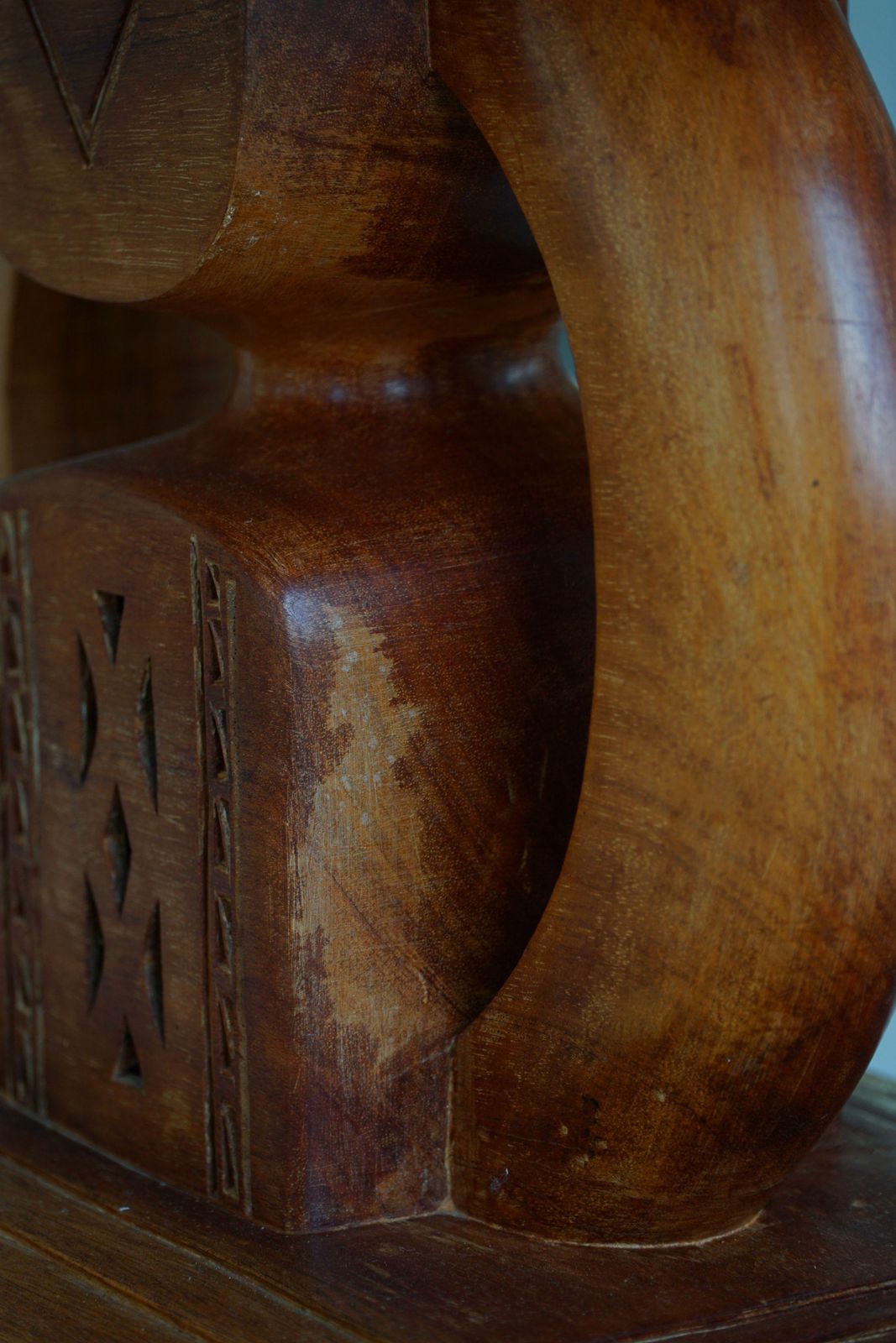 West African Ashanti Stool In Carved Hardwood, 20th Century photo vintage