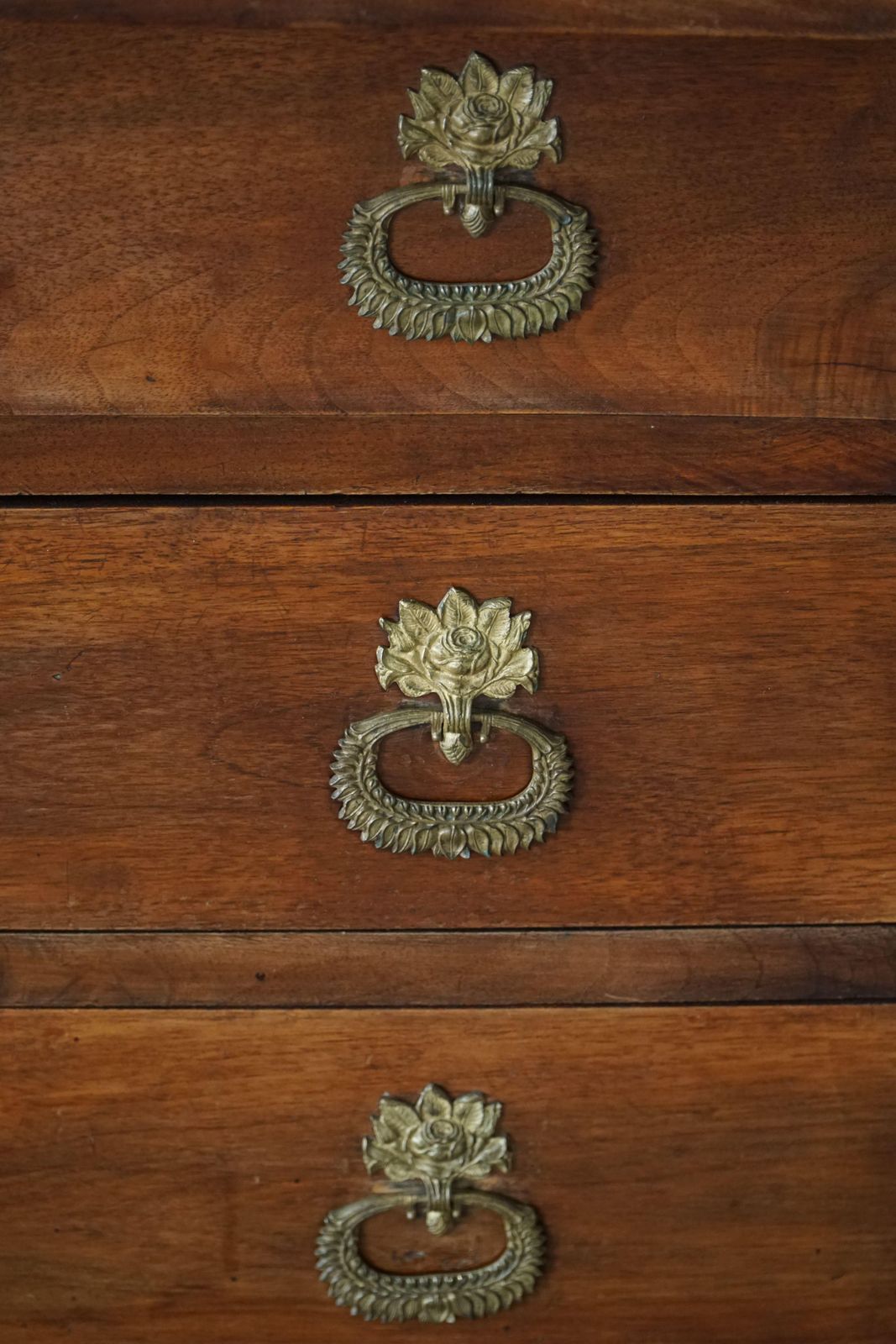 French Empire Commode / Chest Of Drawers, Walnut & Bronze Mounts, 19th Century photo vinterior