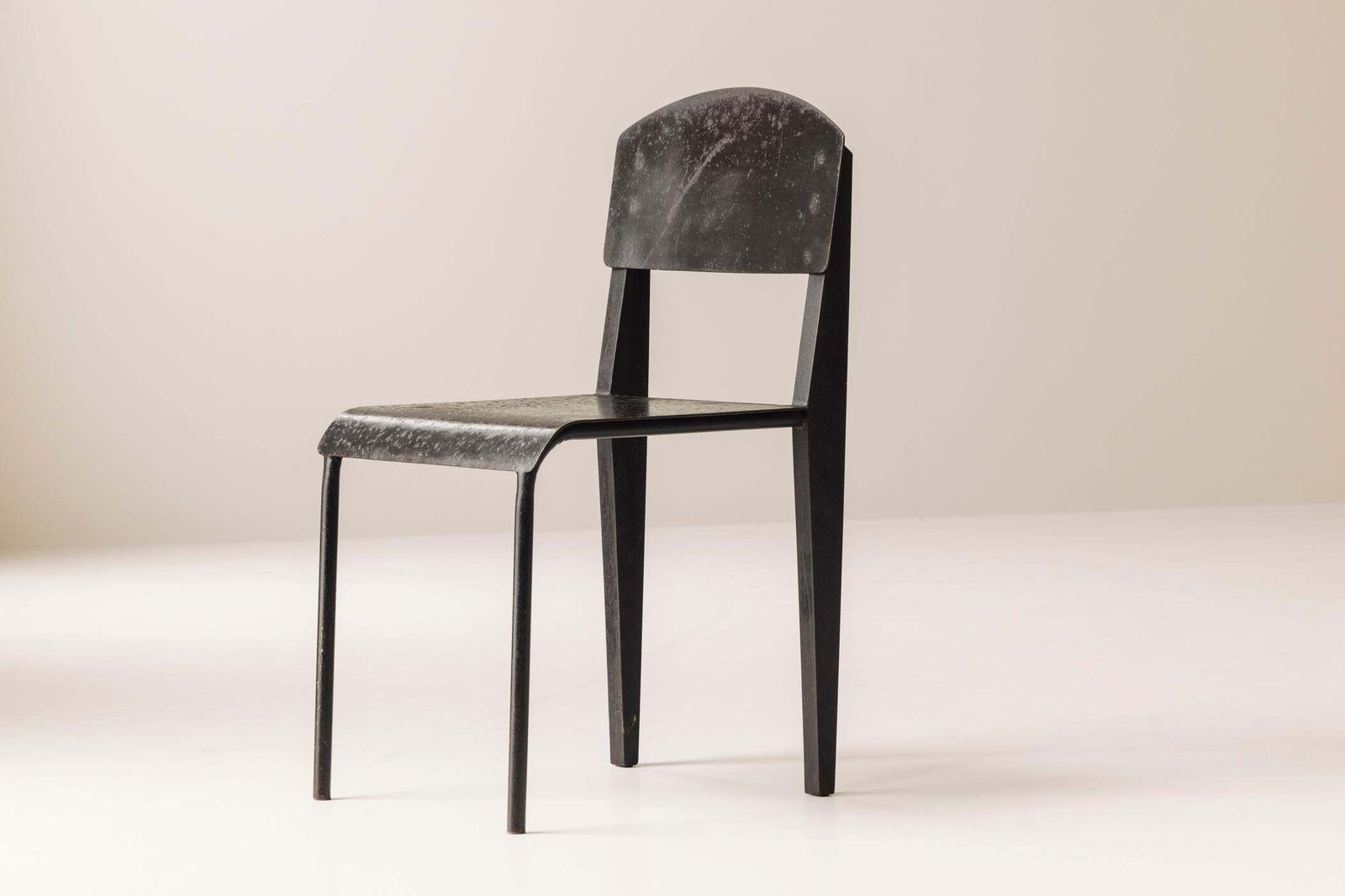 photo furniture Unusual Interpretation Jean Prouvé Metropole 305 / Standard Chair, France, 1950s