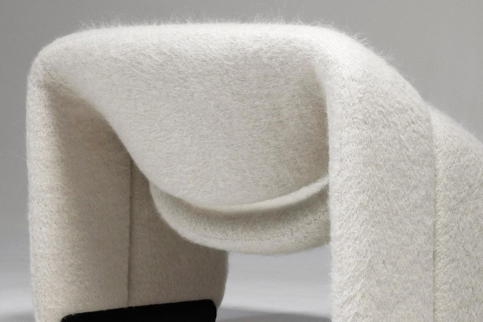 photo for sale Pierre Paulin Model F598 Groovy Armchair For Artifort Netherlands, 1972