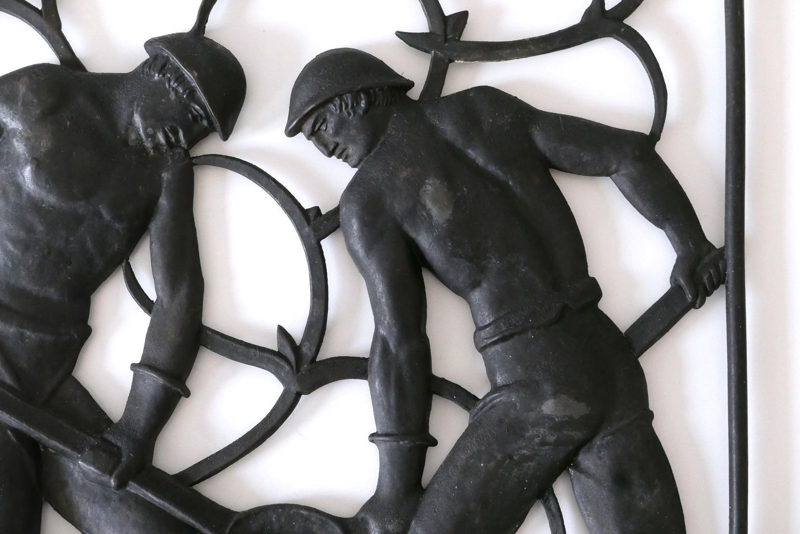 Cast Iron Art Deco Wall Relief „Unsere Arbeit“ By Heinrich Moshage 1929 Germany photo Art