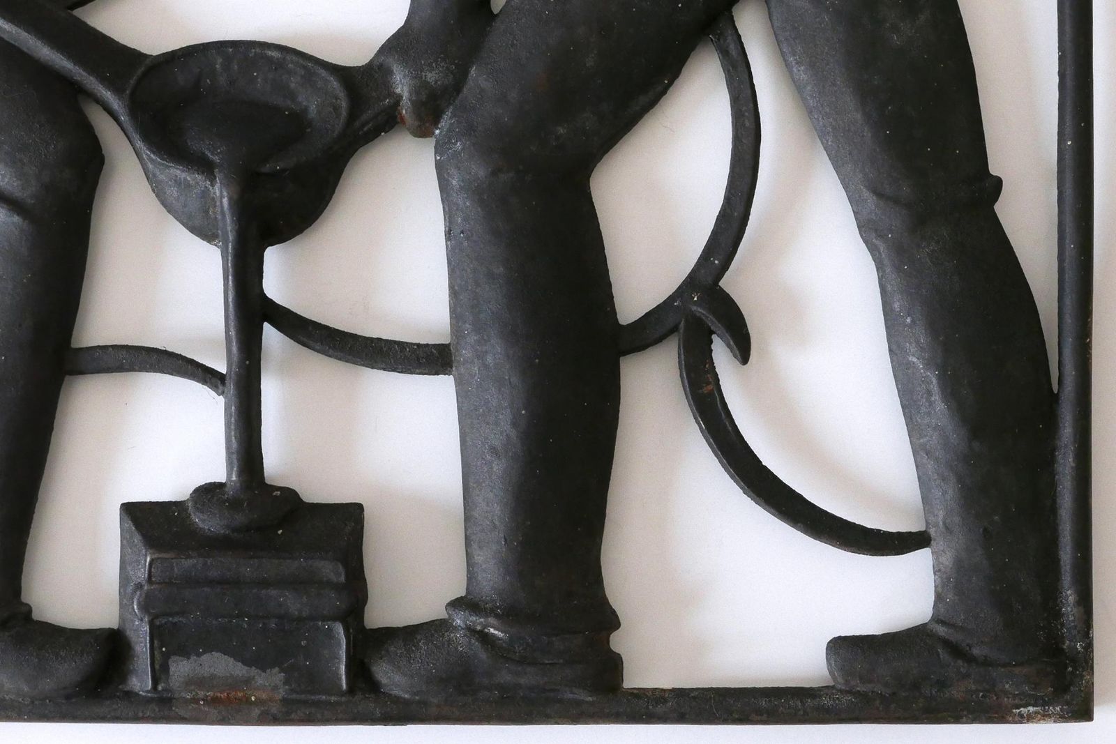 Cast Iron Art Deco Wall Relief „Unsere Arbeit“ By Heinrich Moshage 1929 Germany photo vinterior