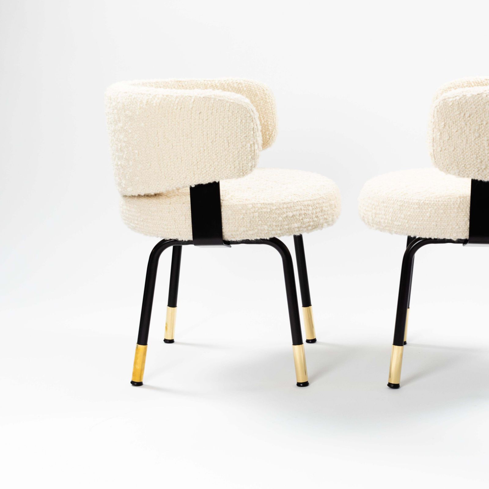 Pair Of Extravagant Armchairs With Bouclé Fabric By Gianni Moscatelli Italy 1968 photo vinterior