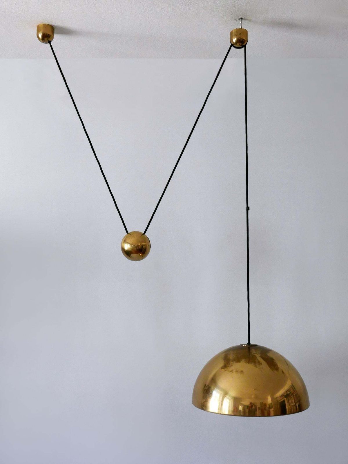 photo furniture Elegant Mid Century Counterweight Brass Pendant Lamp By Florian Schulz 1960s