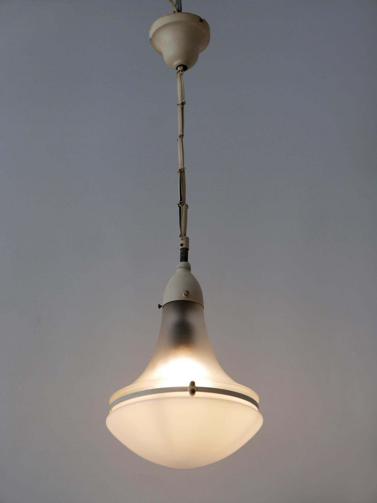 photo furniture Elegant 'Luzette' Pendant Lamp By Peter Behrens For Siemens Schuckert 1910s