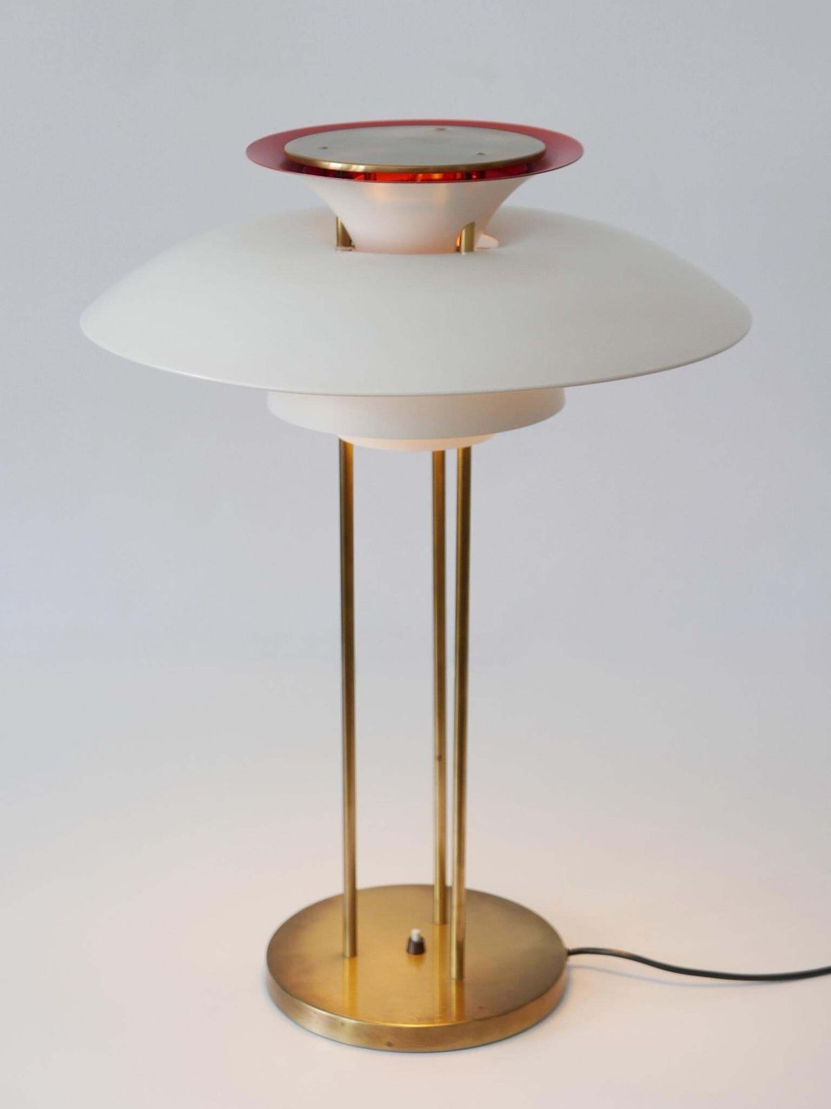 Mid Century Modern Ph 5 Table Lamp By Poul Henningsen For Louis Poulsen 1960s photo vintage