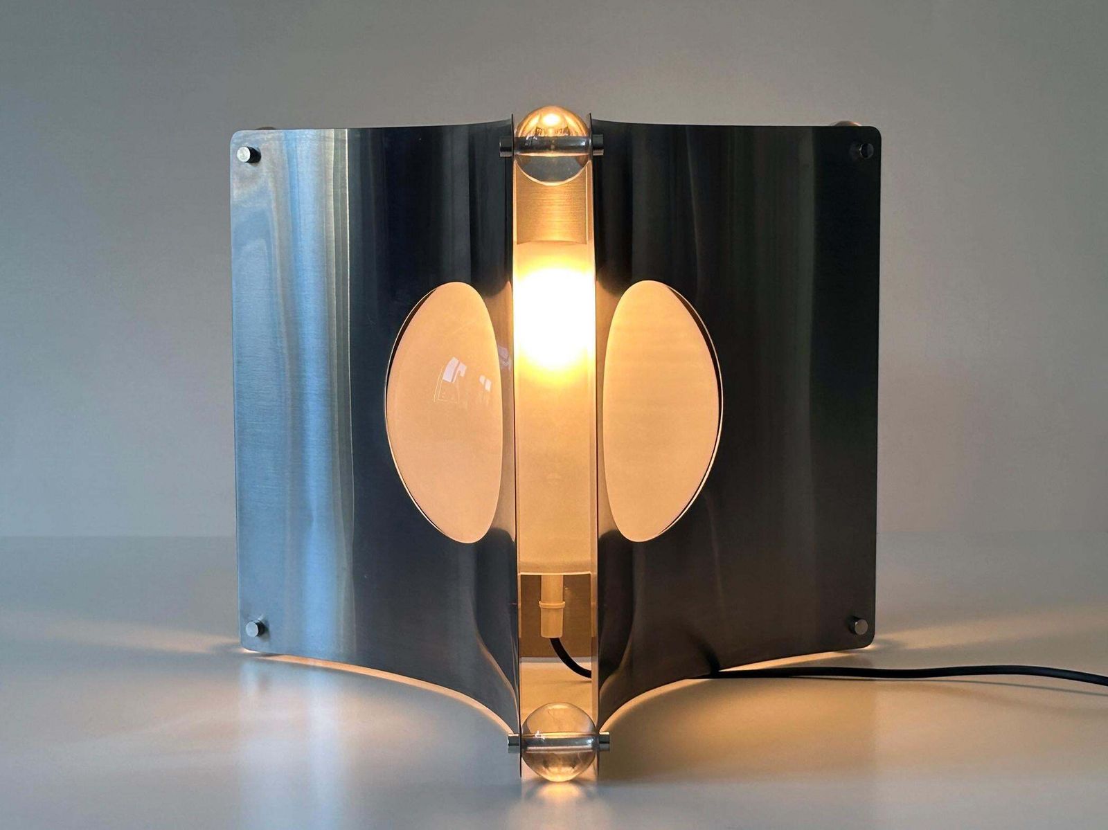 photo buy Sculptural Floor Or Table Lamp 'Taw' By Luigi Massoni For Guzzini Italy 1960s