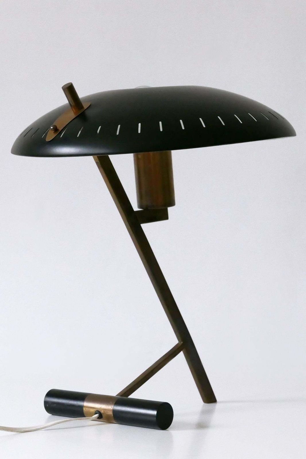 photo furniture Elegant Mid Century "Decora" Or Z Table Lamp By Louis Kalff For Philips 1950s