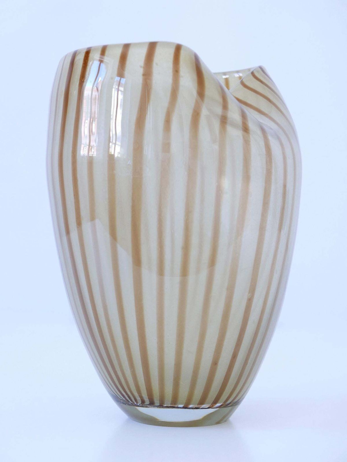 Decorative Mid Century Modern Murano Glass Vase Italy 1960s photo vinterior