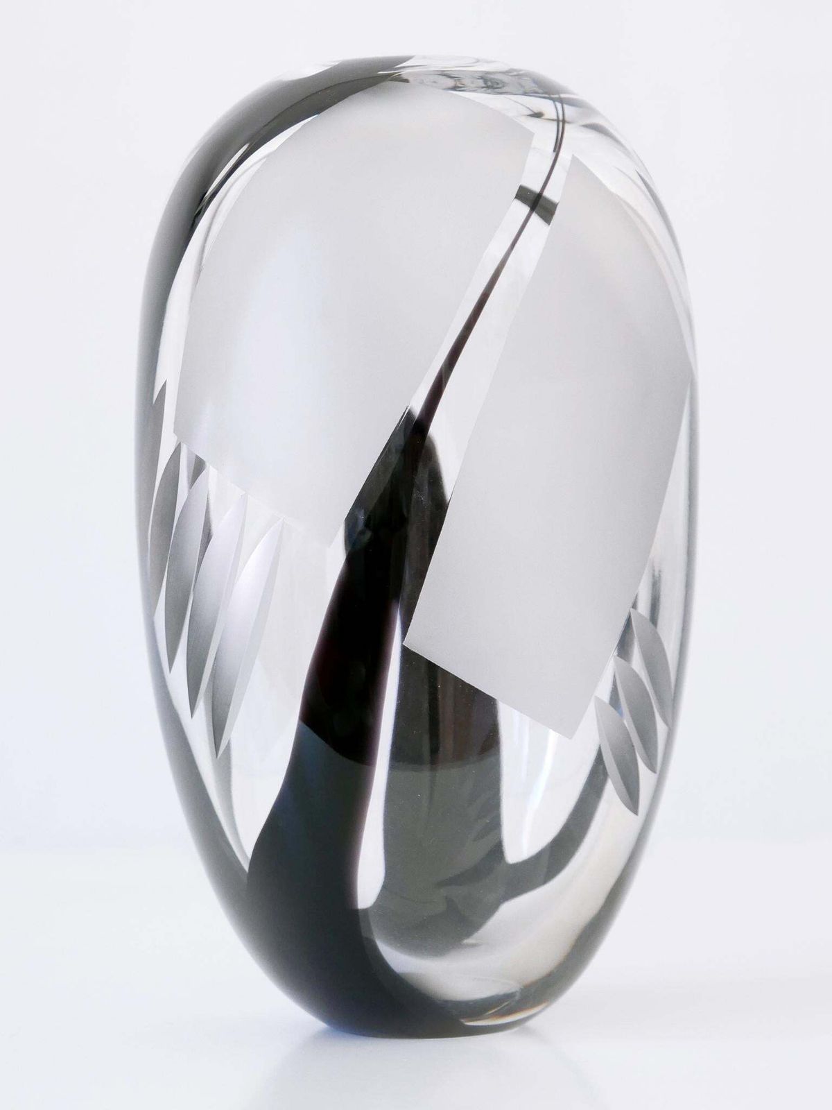 Unique Art Glass Vase By Anna Ehrer For Kosta Boda Sweden 1992 Signed photo vintage