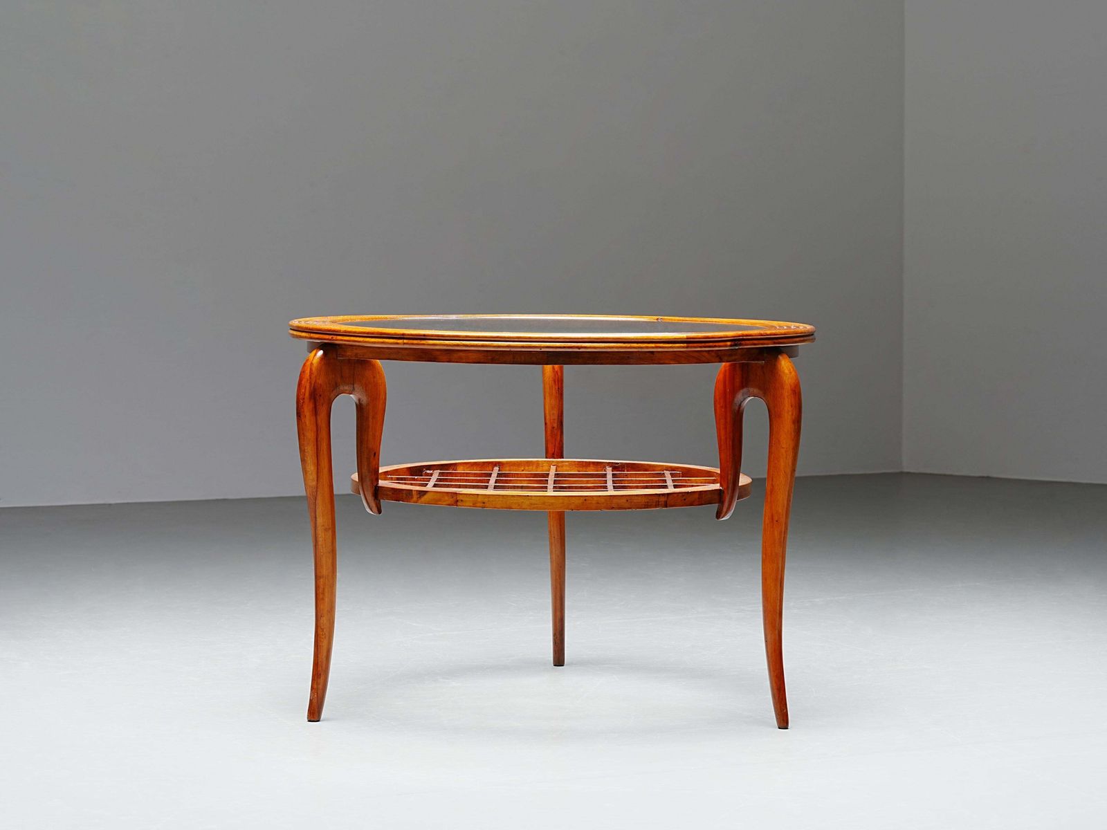 Ronde Salontafel In Walnoot En Glas, Italië, Ca. Jaren 1950 photo furniture