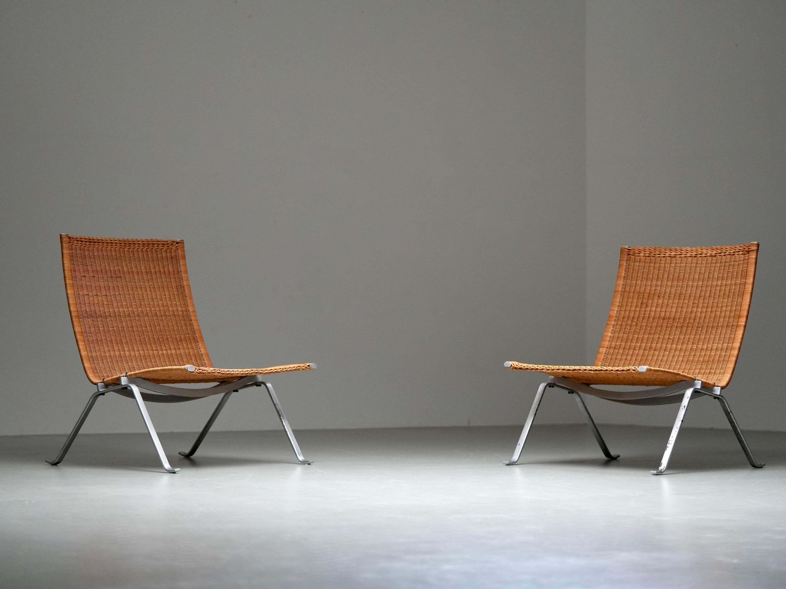 14935.0 Set Of 2 Pk 22 Chairs By Poul Kjaerholm For E. Kold Christensen, Denmark, 1955 photo
