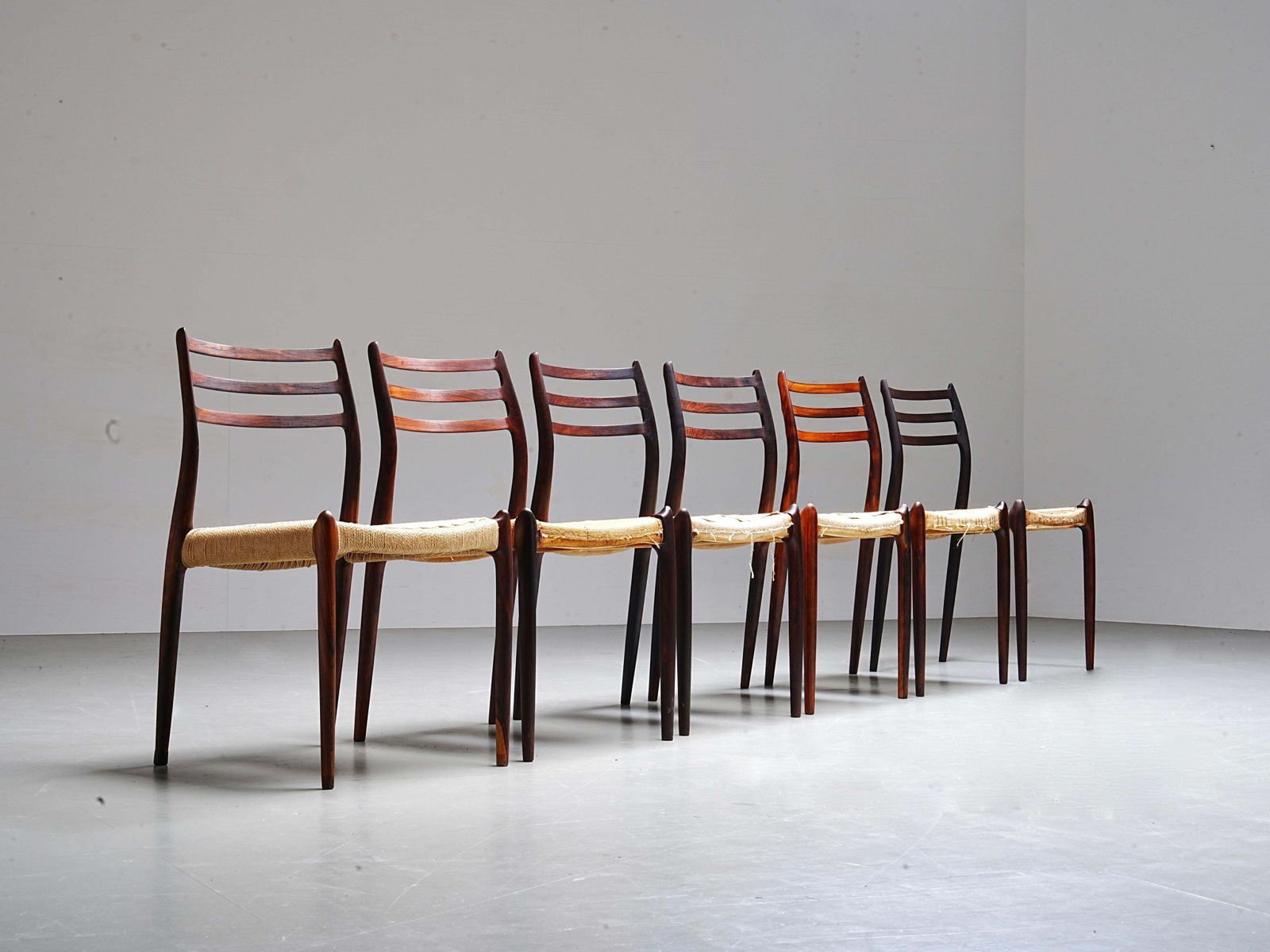 Set Van 6 Niels Otto Møller Stoelen In Hout, Denemarken, Jaren 1960 photo furniture