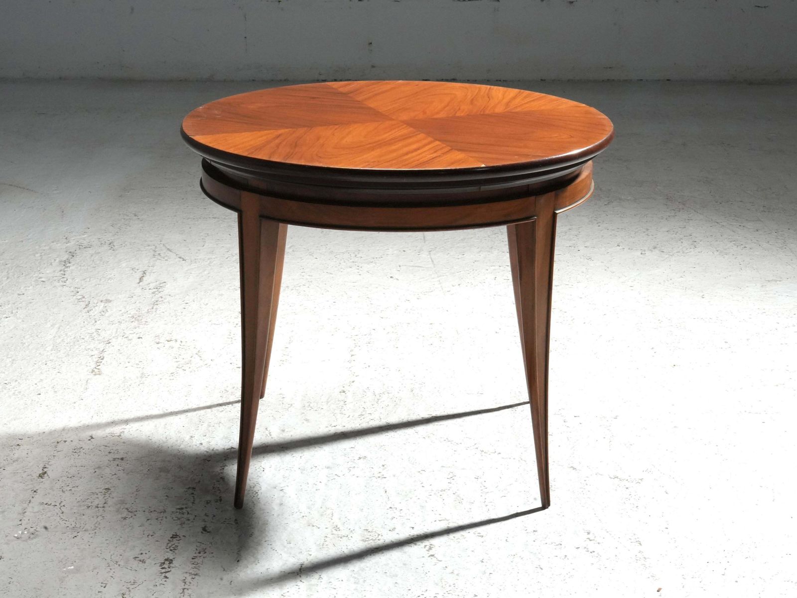 Ronde Salontafel Van Giuseppe Scapinelli In Hout, Brazilië, Ca. Jaren 1950 photo for sale