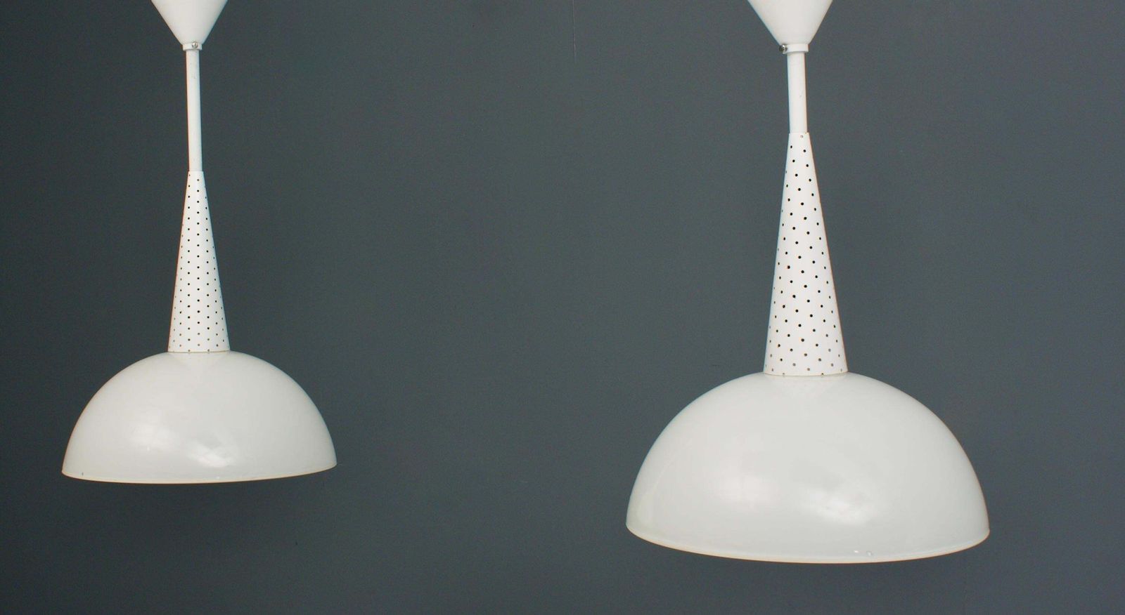 Set Van 4 Mathieu Mategot Voor Holophane Plafondlampen In Metaal En Glas, Ca. Jaren 1950 photo Verlichting