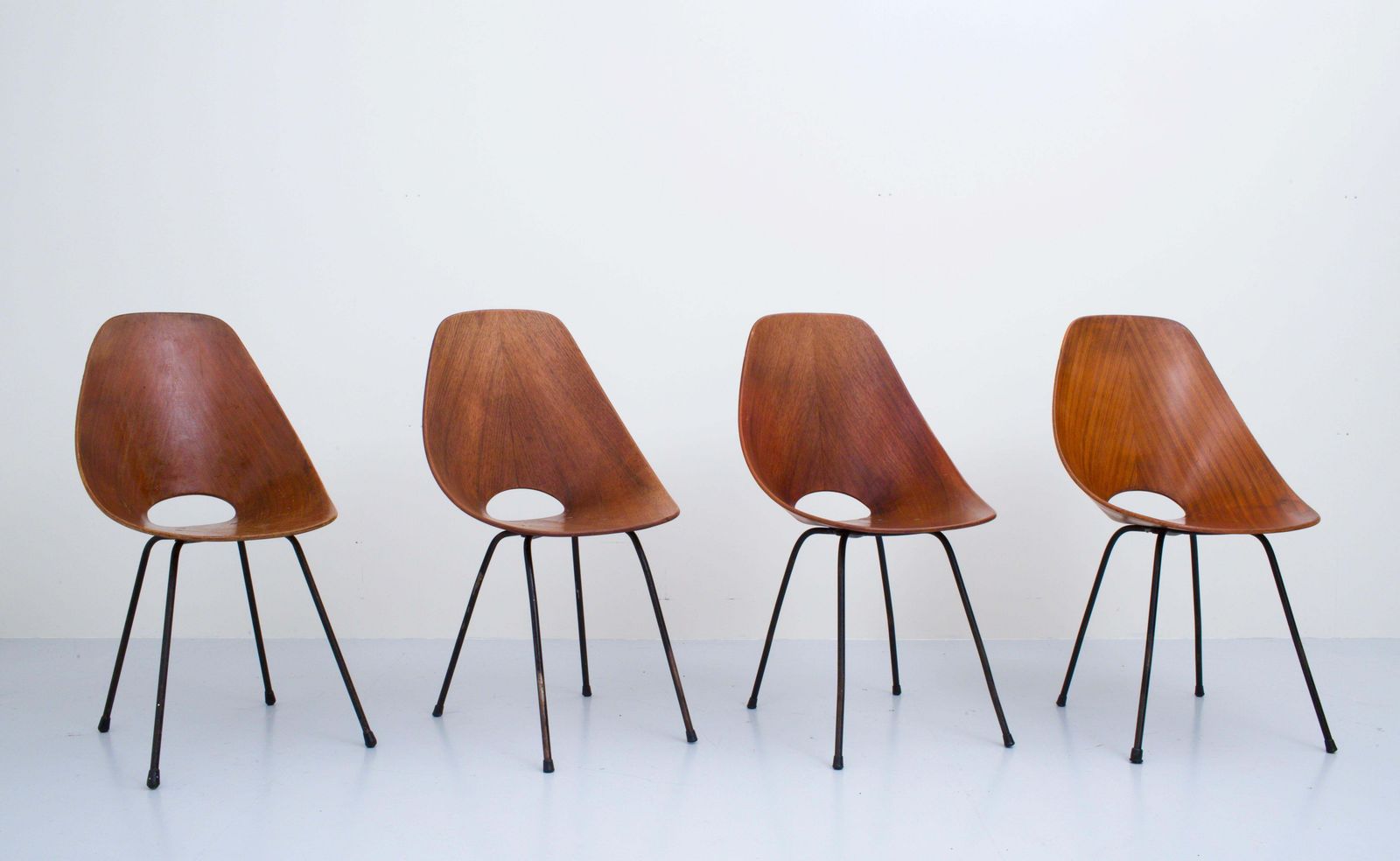 Set Van 4 Medea Eetkamerstoelen Van Vitorio Nobili Voor Fratelli Tagliabue, 1955 photo furniture