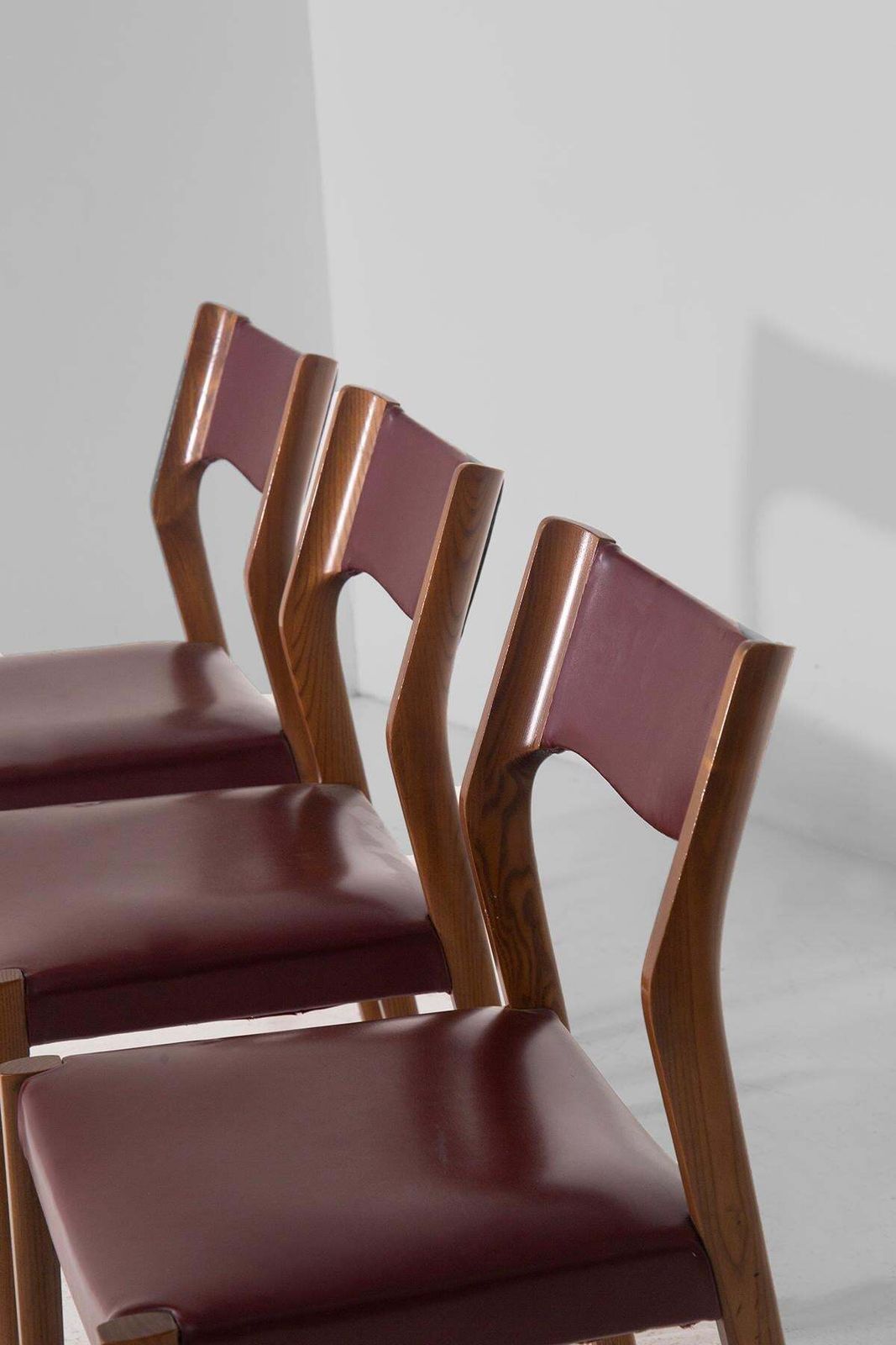 Elegant Set Of Four Italian Chairs In Burgundy Leather photo Furniture