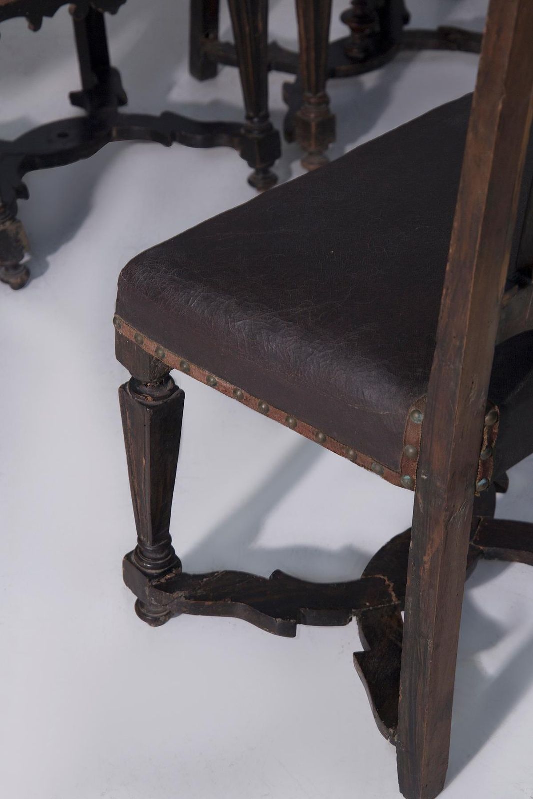 photo vinterior Set Of Six Antique Italian 17th 18th Century Rocchetto Chairs
