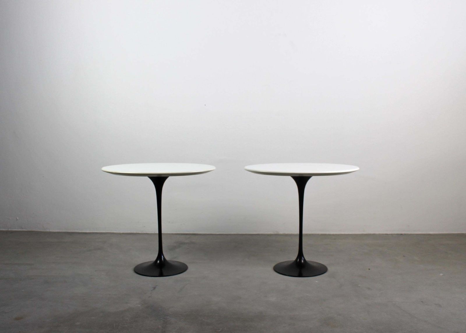 Eero Saarineen Set Of Two Black And White Low Tables In Wood And Aluminum 1990s photo furniture