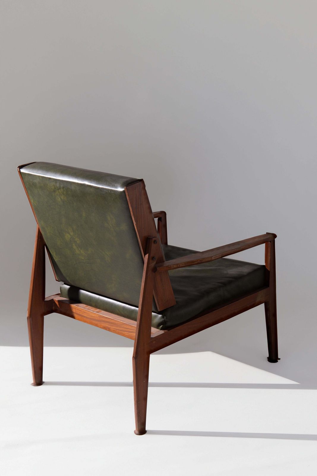 Italian Vintage Pair Of Dark Green Leather Armchairs photo furniture