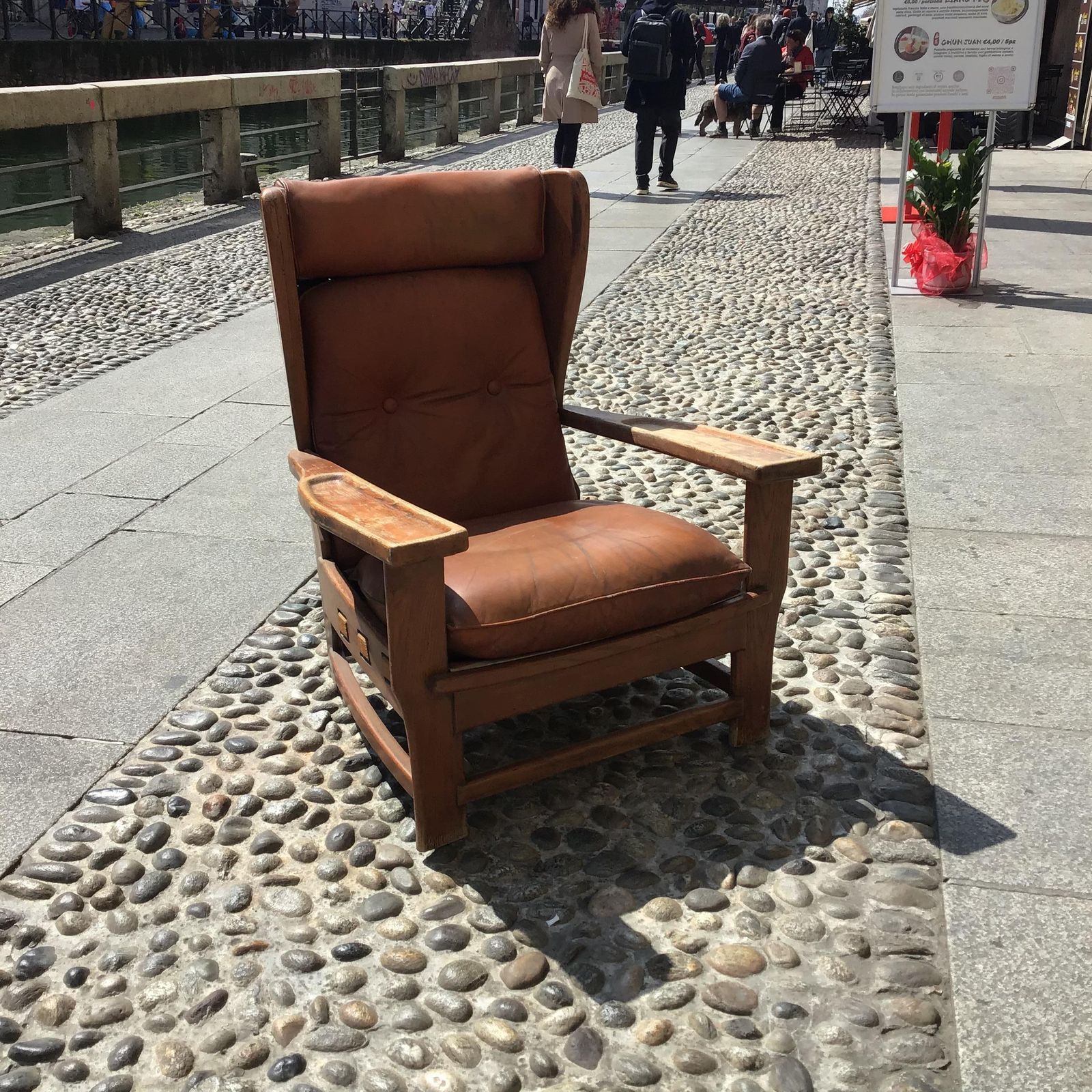 photo furniture Percival Lafer "Stile" Armchair Wood Leather Iron 1960 Italy