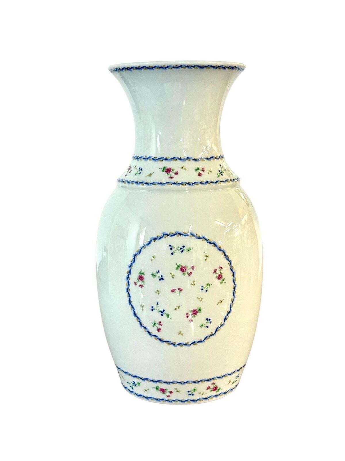 photo furniture Limoges Porcelain Vase, Comte D'artois Bleu Pattern, 18th Century Design