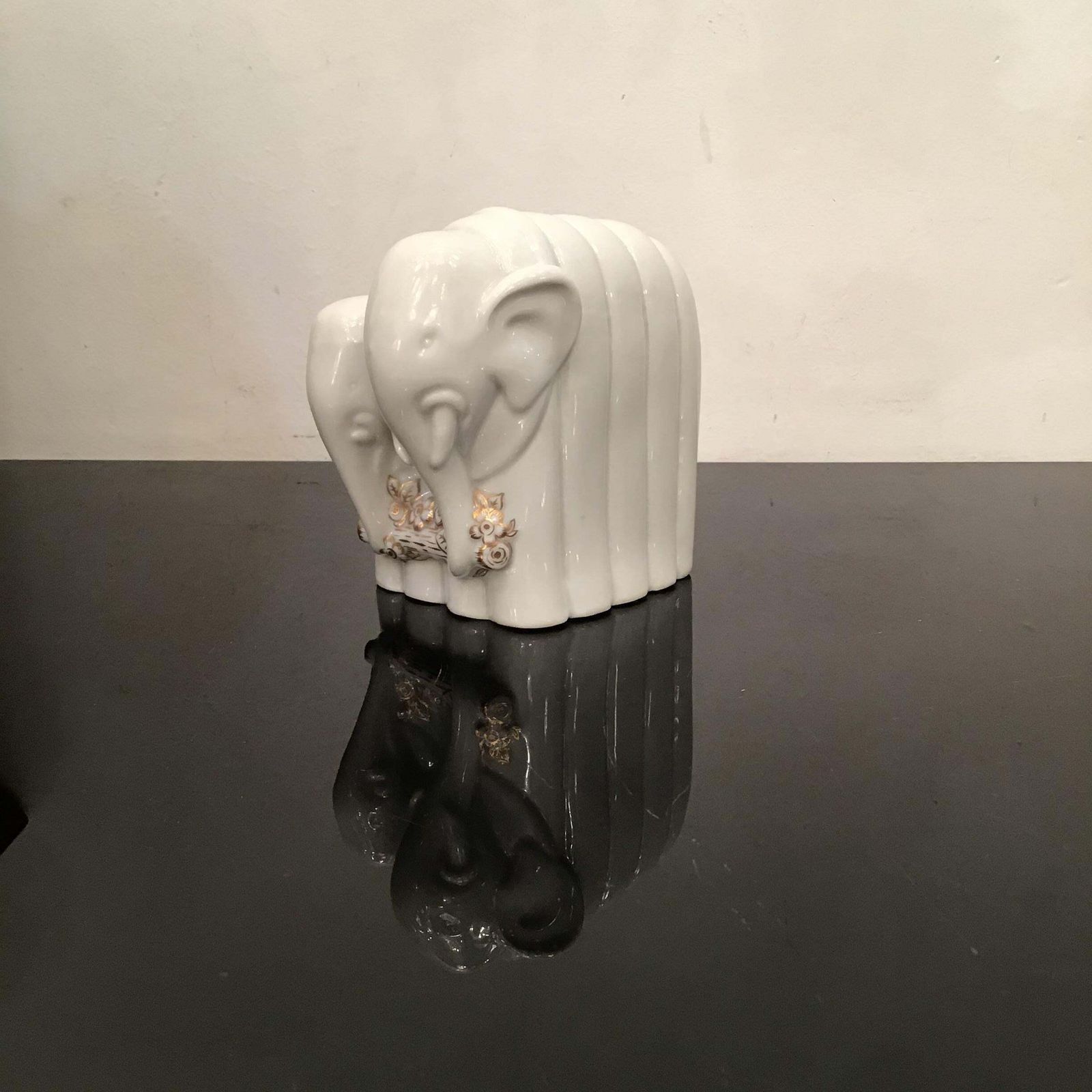 Gio’ Ponti “ Elephant “ Porcelain Gold 1927 Italy photo Home Decor