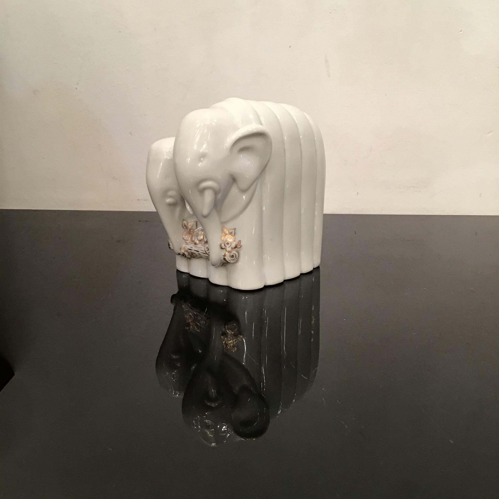 Gio’ Ponti “ Elephant “ Porcelain Gold 1927 Italy photo 4867.0