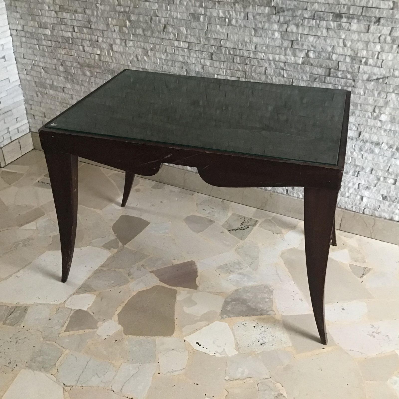 photo furniture Osvaldo Borsani  Coffee ' Table. Wood Glass 1950 Italy