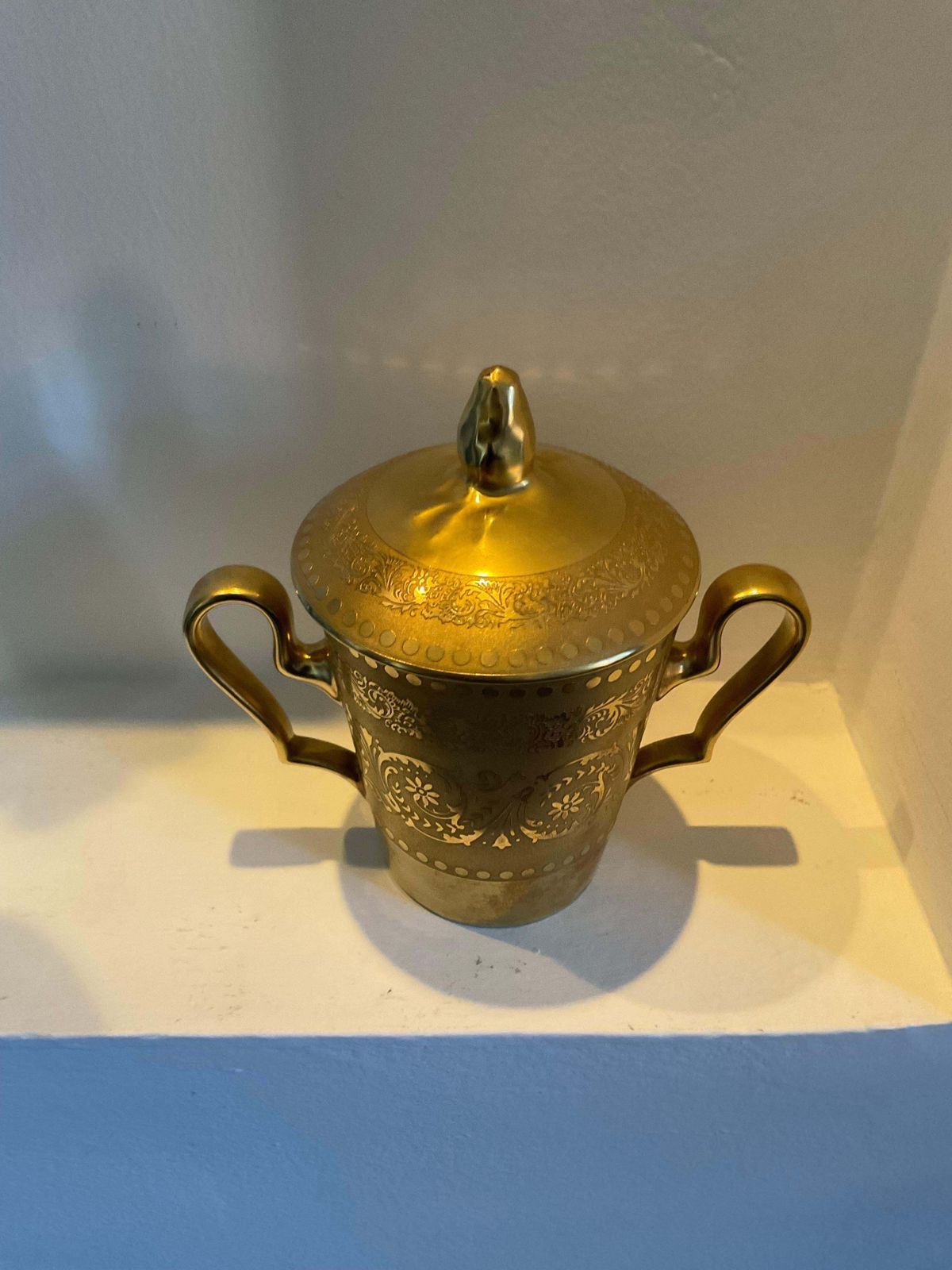 photo furniture Limoges Porcelain   Container With 2 Handles, Lid And Plate , Gold Glaze