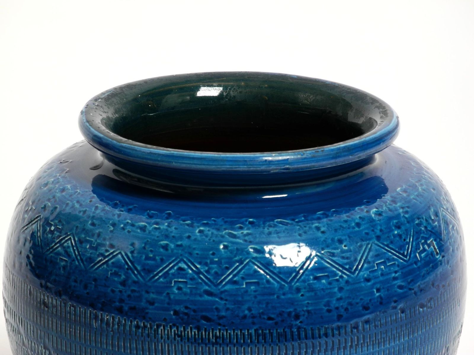photo vintage Beautiful 1960s Rimini Blu Ceramic Vase By Aldo Londi For Bitossi Italy