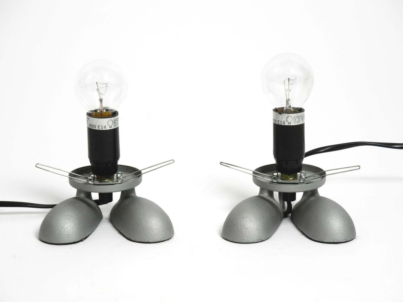 photo furniture Pair Of 1990s Table Lamps With A Cast Aluminum Base With Feet Made By Sompex