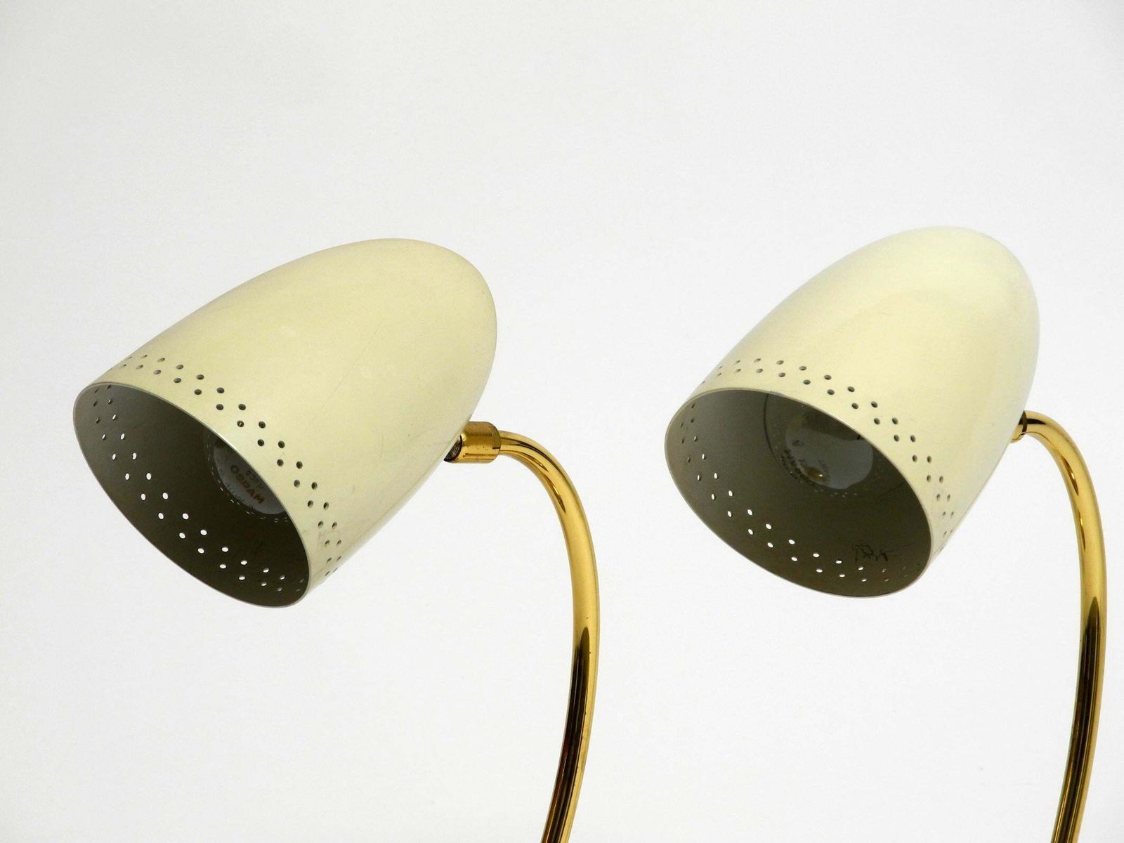 photo vinterior Pair Of Beautiful German Mid Century Modern Brass Table Lamps With Metal Shades