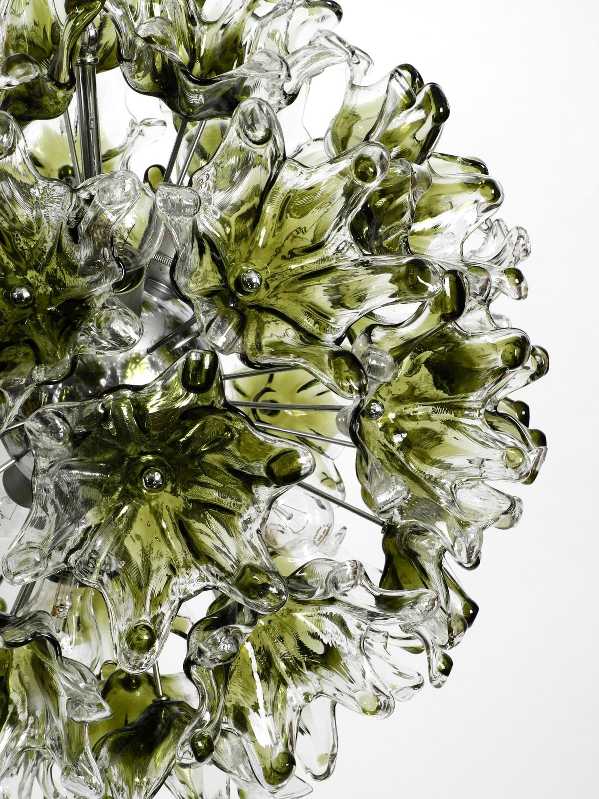 5069.0 Large Unique Italian Xxl 1960s Pendant Lamp With Murano Glass Flowers By Veart photo