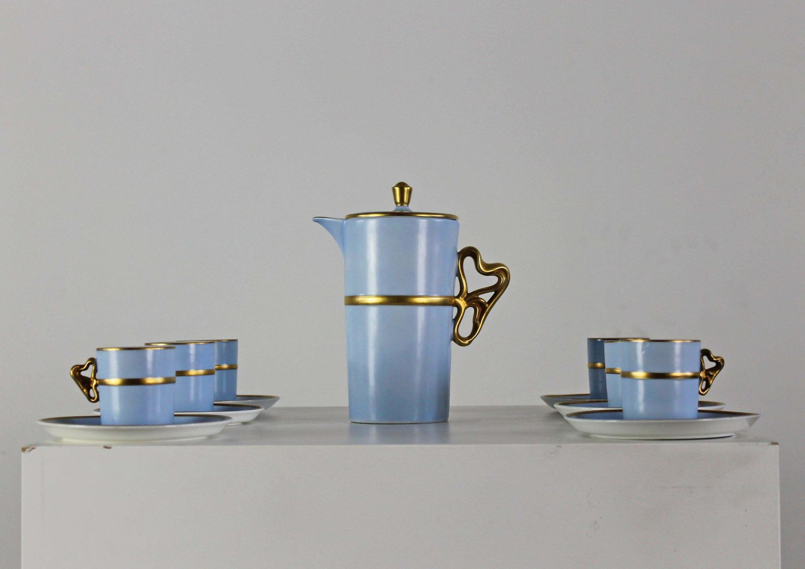 Antonia Campi Tea Service For Six In Porcelain And Gold Decorations By Laveno photo for sale