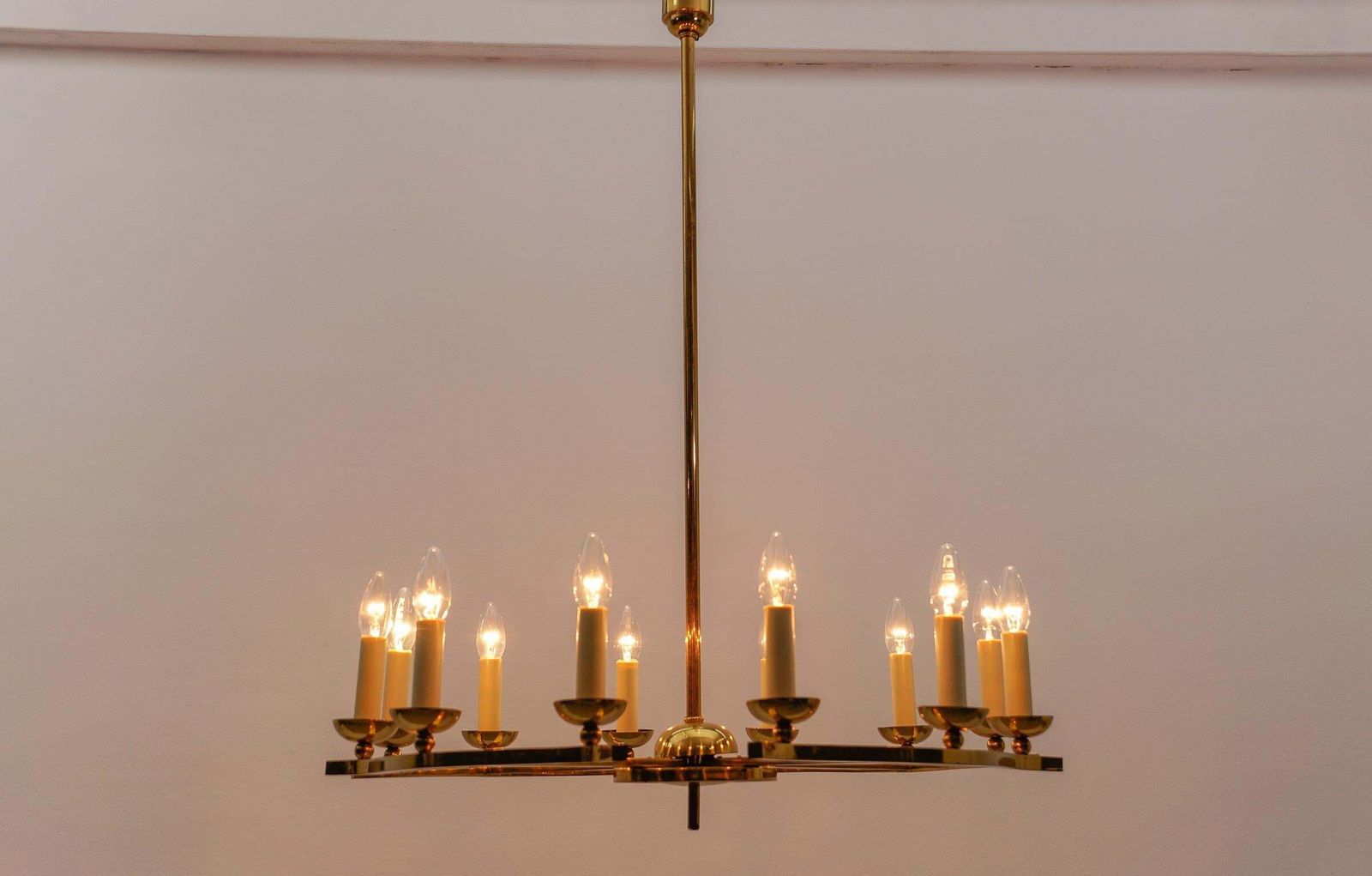 Amazing Huge Chandelier In Brass, Vereinigte Werkstätten München, 1950s Germany photo vinterior
