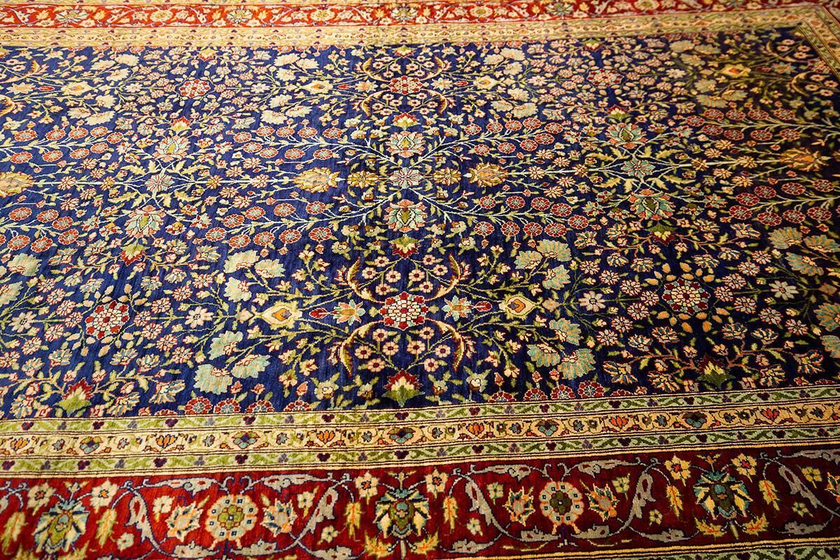 Hereke Rug Silk photo furniture