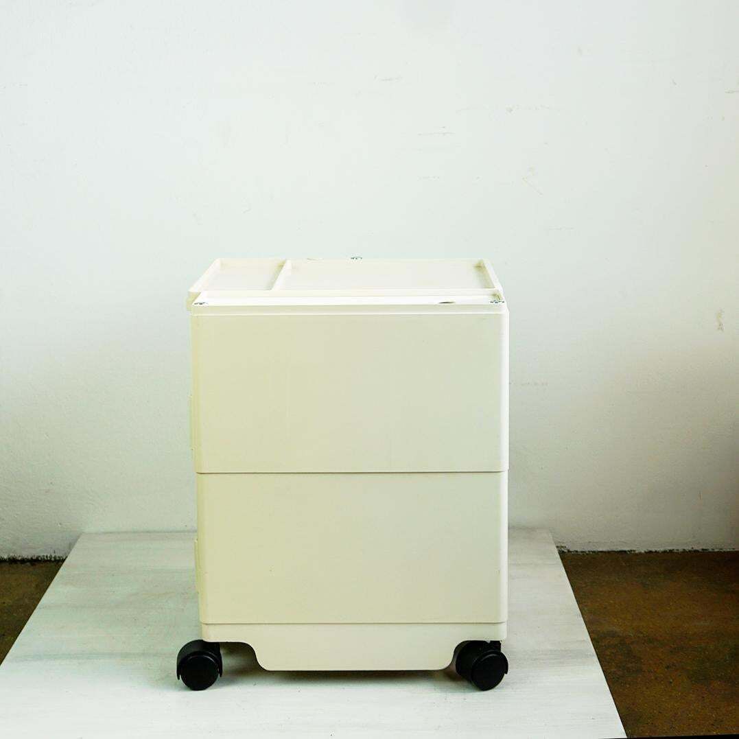 photo furniture Cremewhite Boby Trolley By Joe Colombo For Bieffeplast, Italy, 1970s